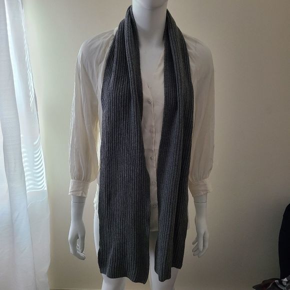 H&M Scarf - Picture 7 of 12